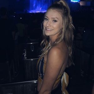 Meet your Posher, Taylor